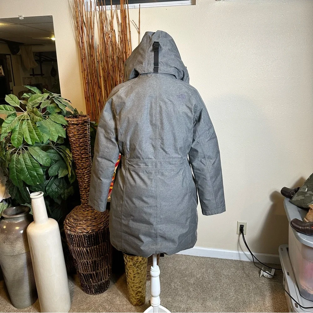 The North Face Parka - Picture 2 of 12